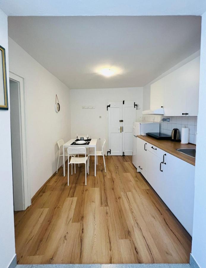 Sml Apartments 1 Izola Esterno foto
